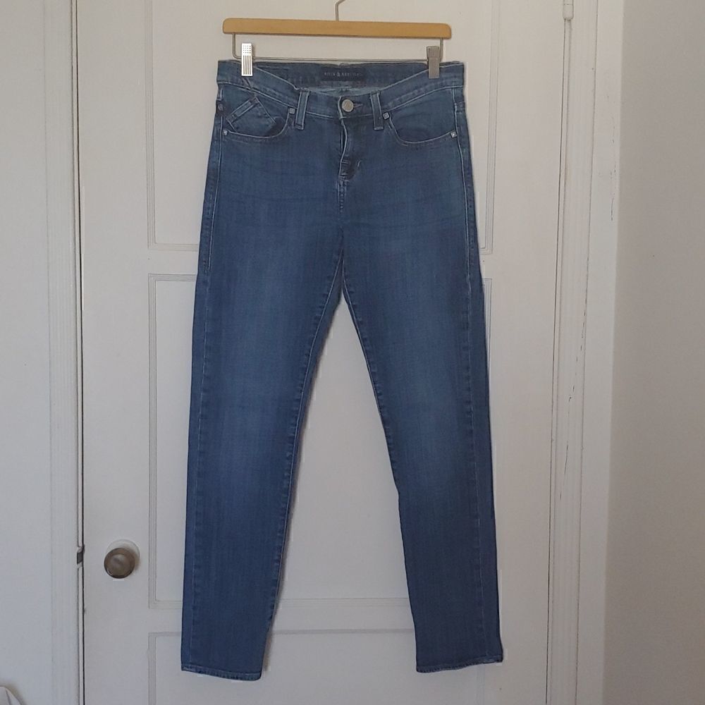Rock & Republic Women's Berlin Skinny Jeans Size 8